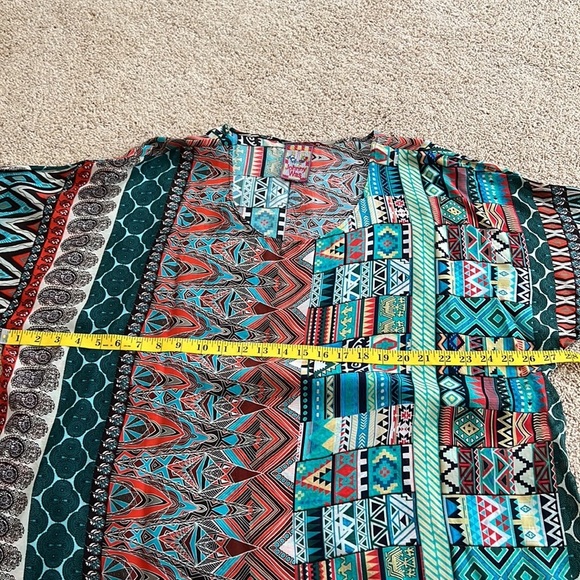 Johnny was 2X printed multi tunic . - Picture 6 of 8